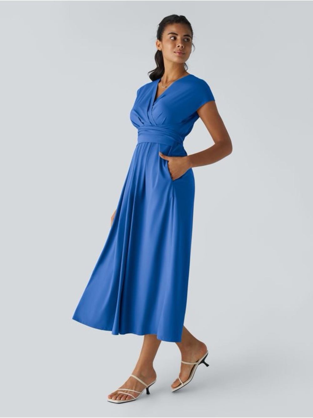 NWT HALARA Breezeful blue wrap-style midi dress with pockets